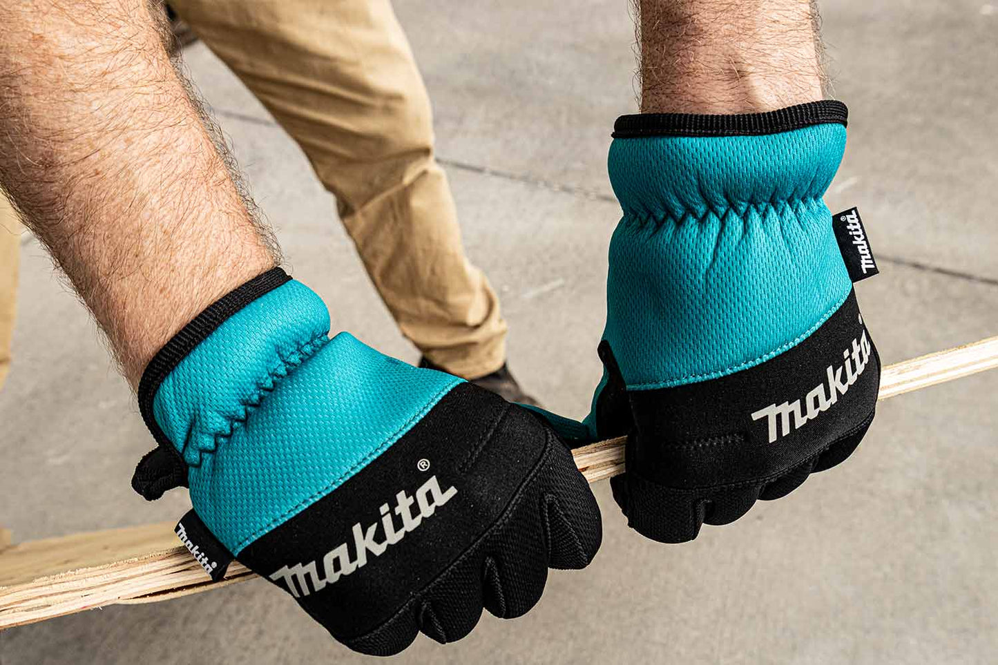 Makita Slip-on Trekdry Gloves XLarge - B-90439