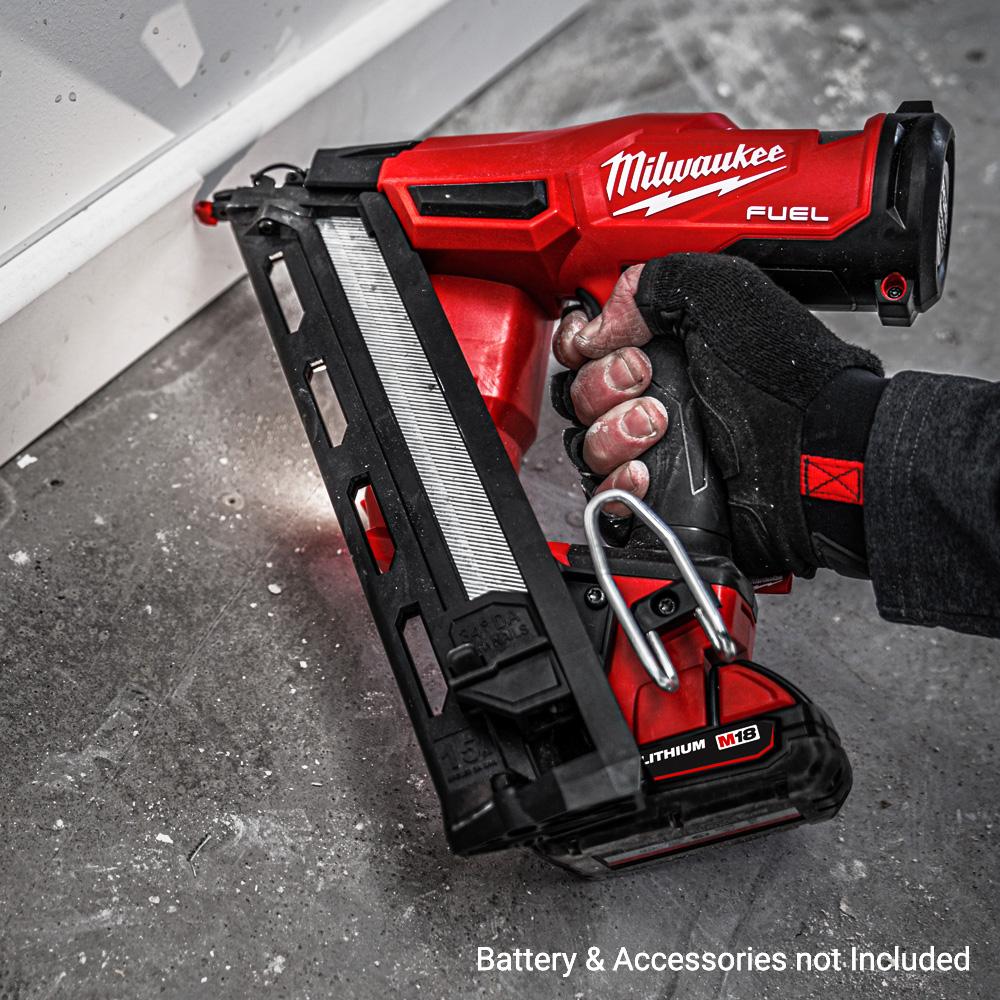 Milwaukee M18 FUEL™ 15 Gauge Angled Finishing Nailer skin M18FN15GA -0C - BONUS CAP