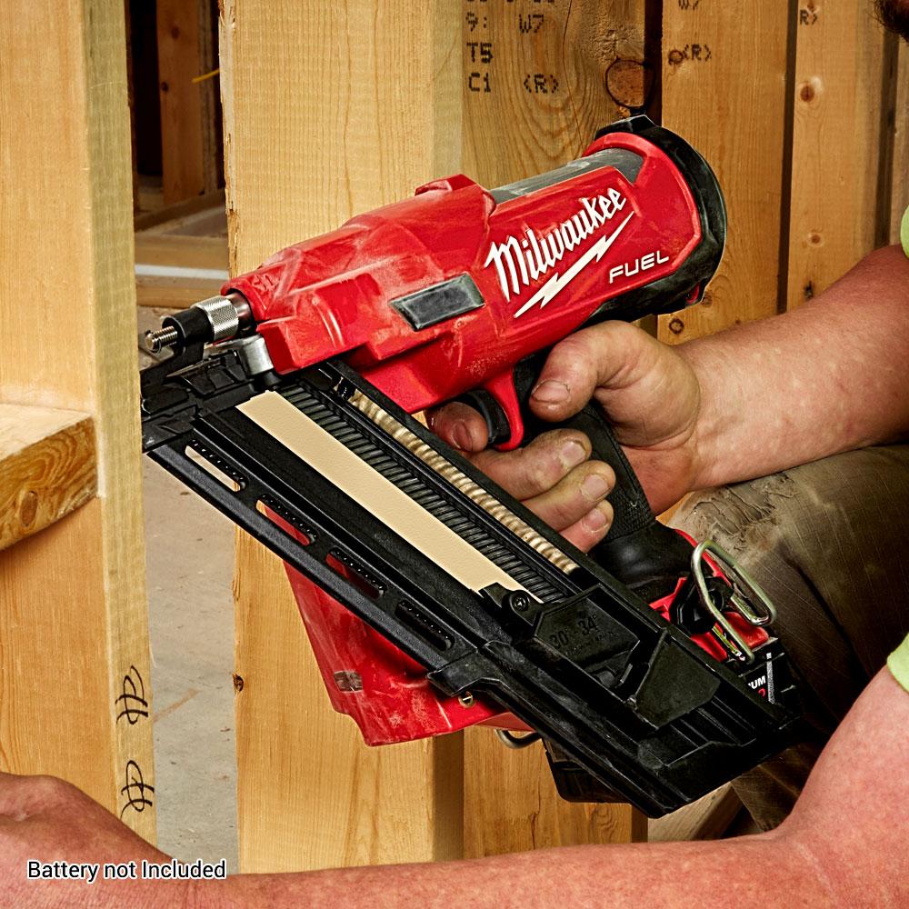 Milwaukee M18 FUEL™ 30°-34° Framing Nailer (ex display Tool Only, No Case) - M18FFN-0C