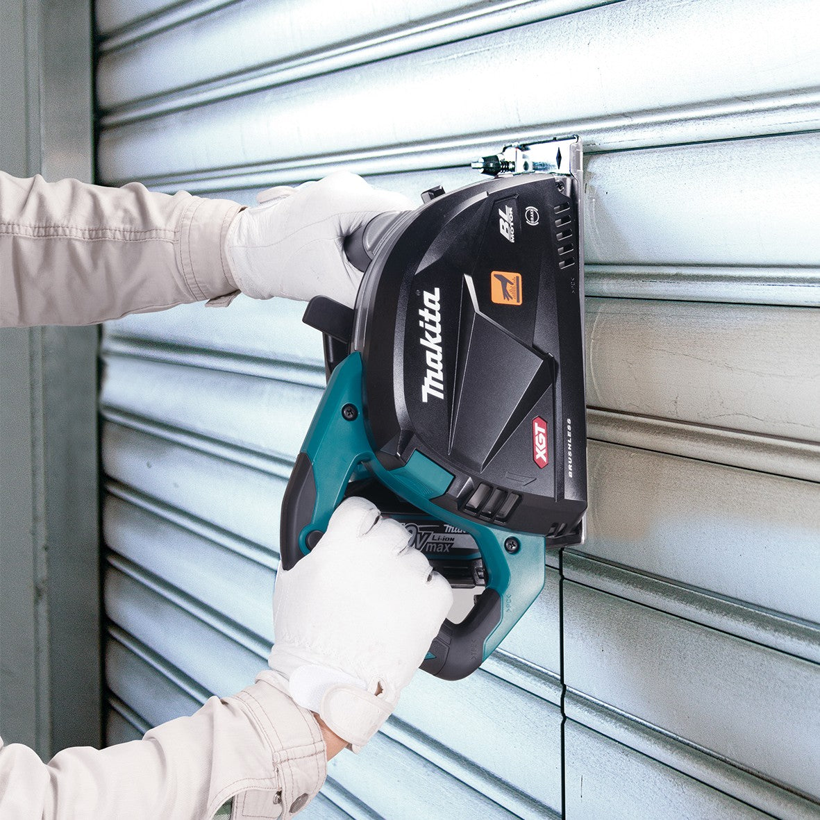 Makita 40V Max Brushless 185mm (7-1/4") Metal Cut Saw CS002GZ