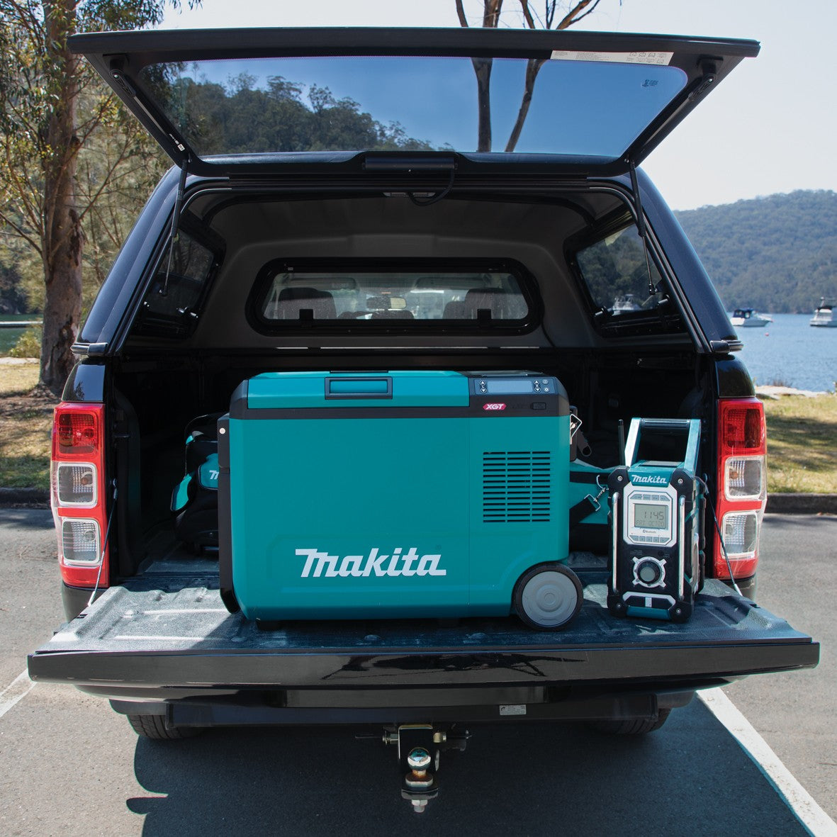 Makita 40V Max / 18V 29L Dual Zone Cooler & Warmer CW004GZ