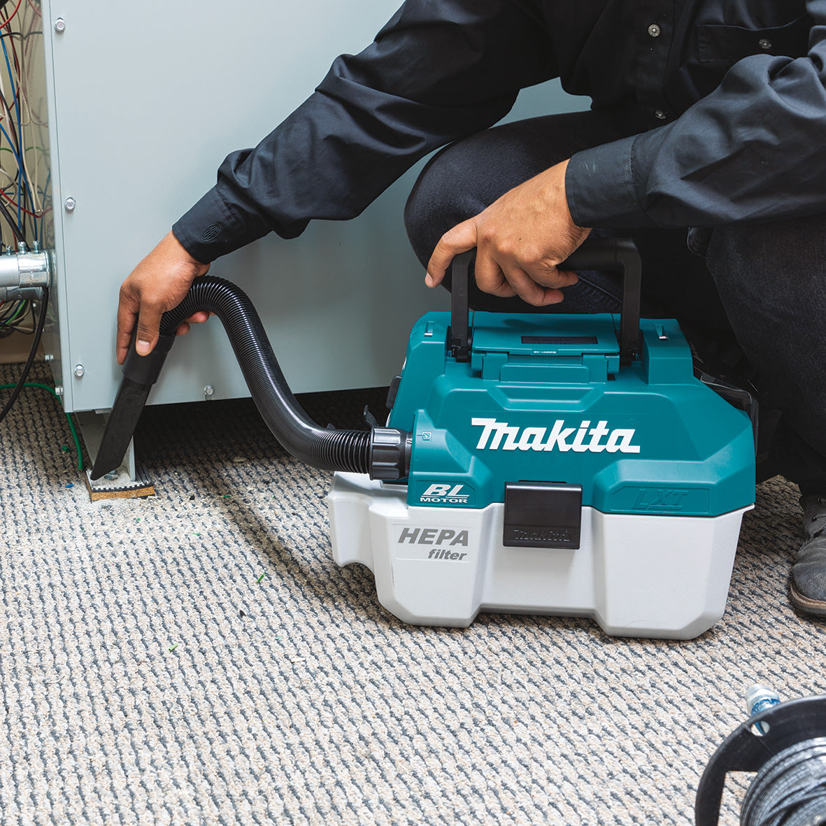 Makita 18V Brushless Wet/Dry Dust Extractor DVC750LZX1