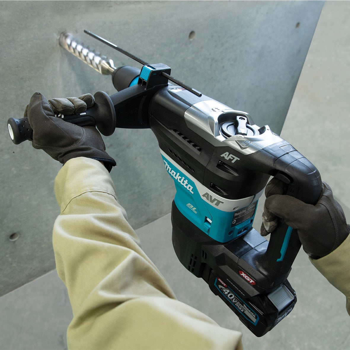 Makita 40V Max Brushless 40mm SDS Max Rotary Hammer HR005GZ (Last one)