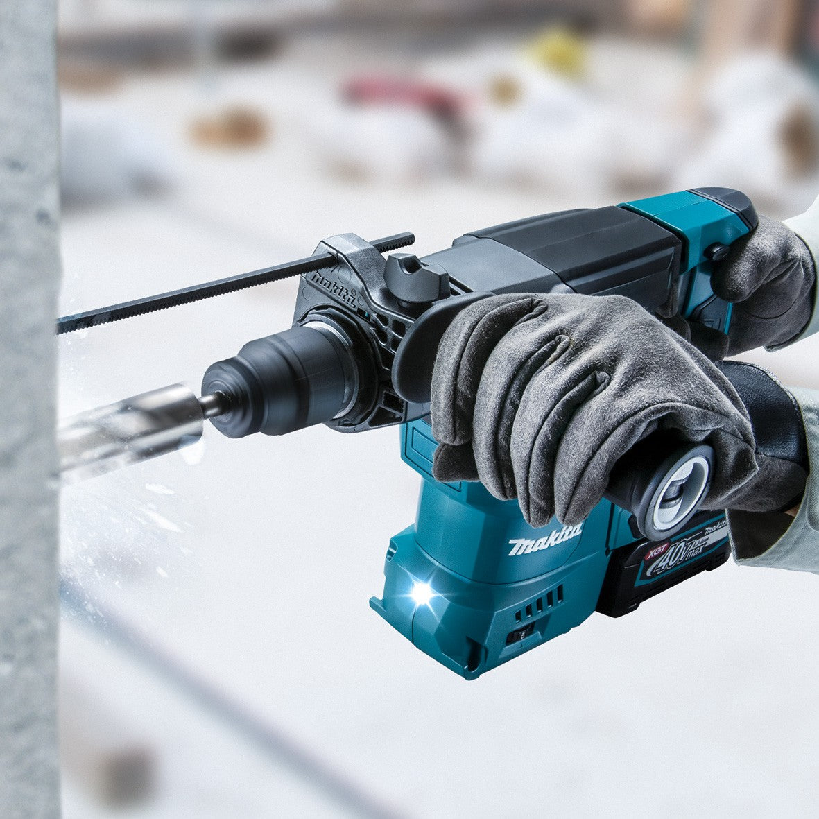 MAKITA 40V Max Brushless 30mm SDS Plus Rotary Hammer HR008GZ01 (Last one)