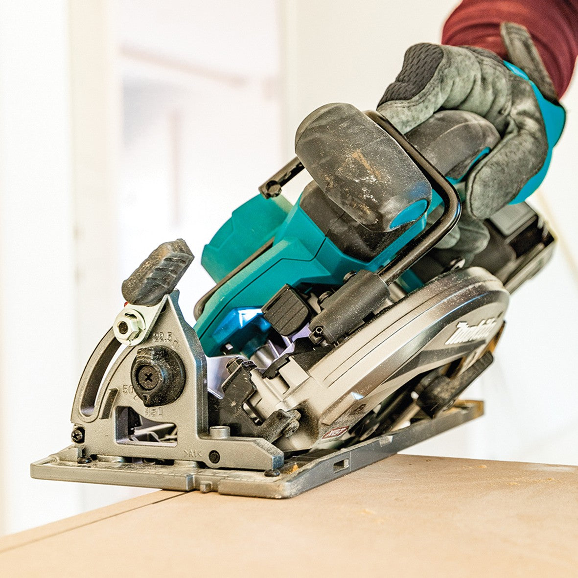 Makita 40V Max Brushless 165mm (6-1/2") Circular Saw HS012GZ