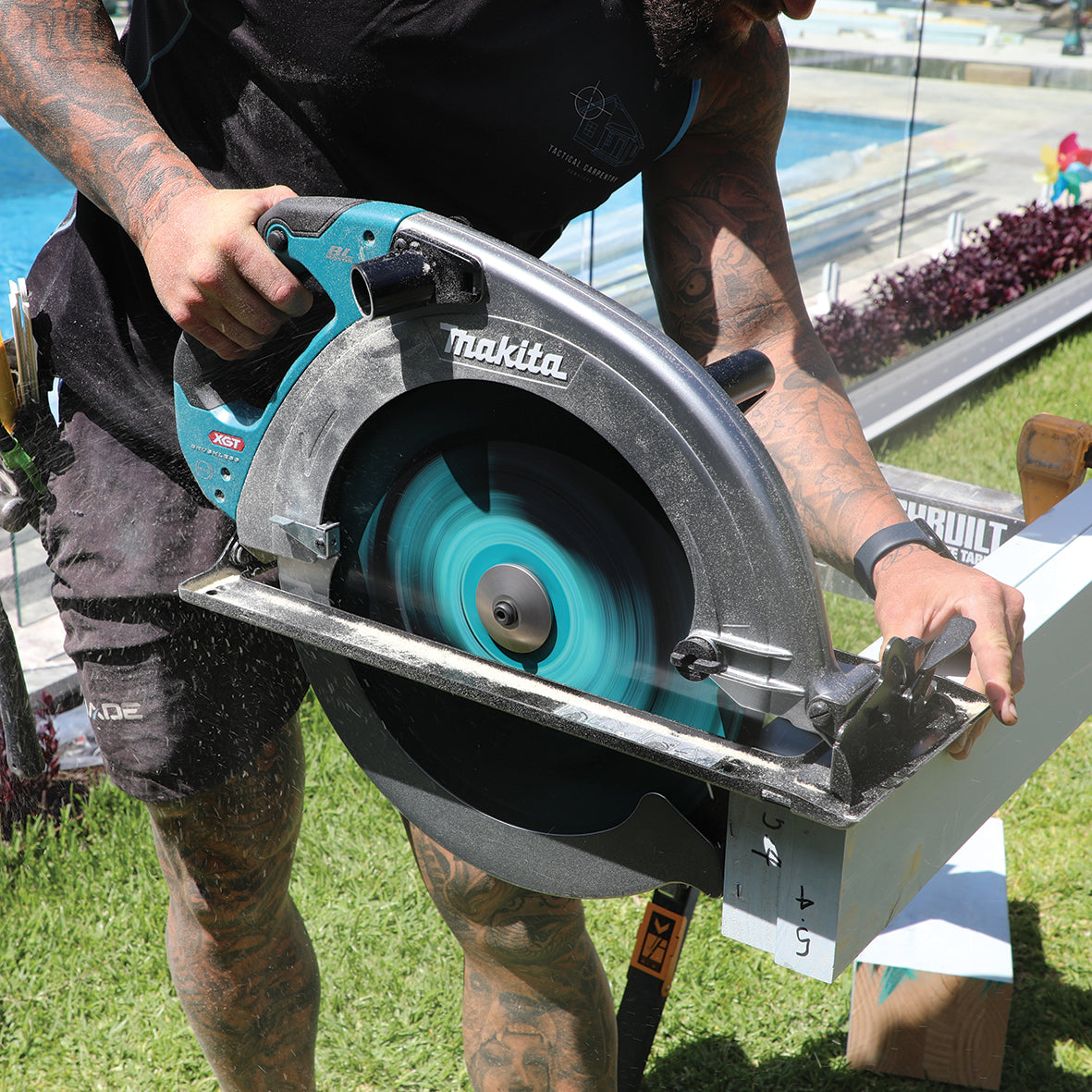 Makita 40V Max Brushless 415mm Circular Saw HS013GZ